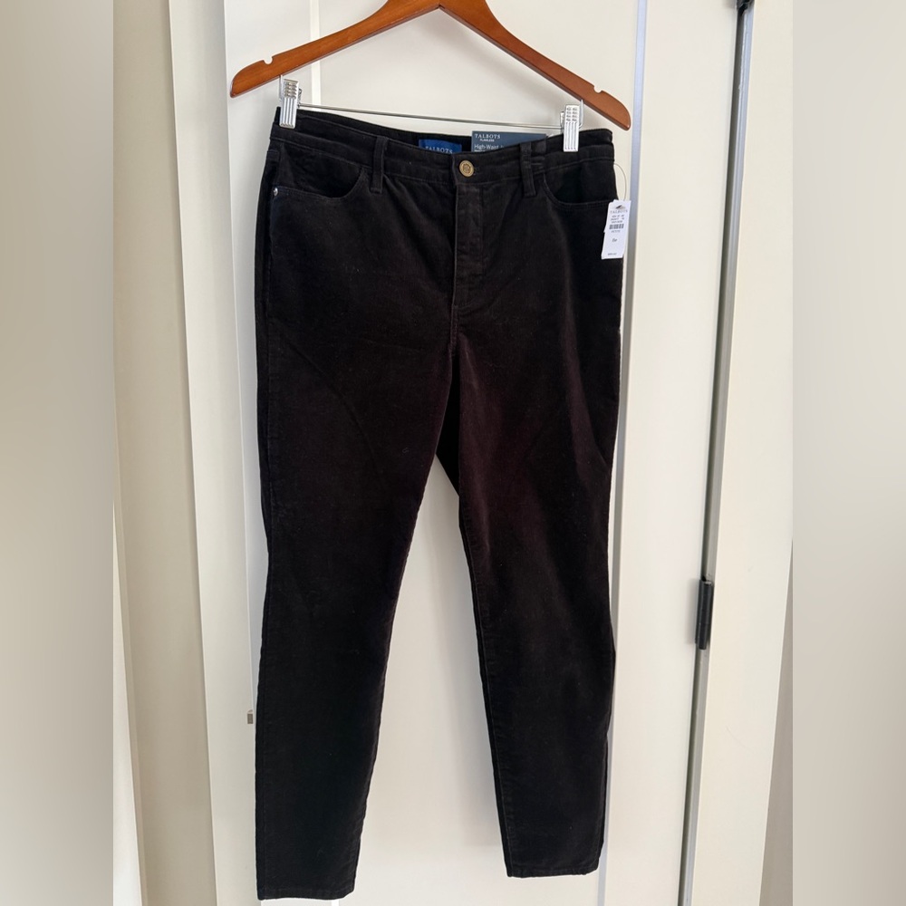Talbots Black Straight Leg Pants 8P NWT
High Waist Jegging Ankle